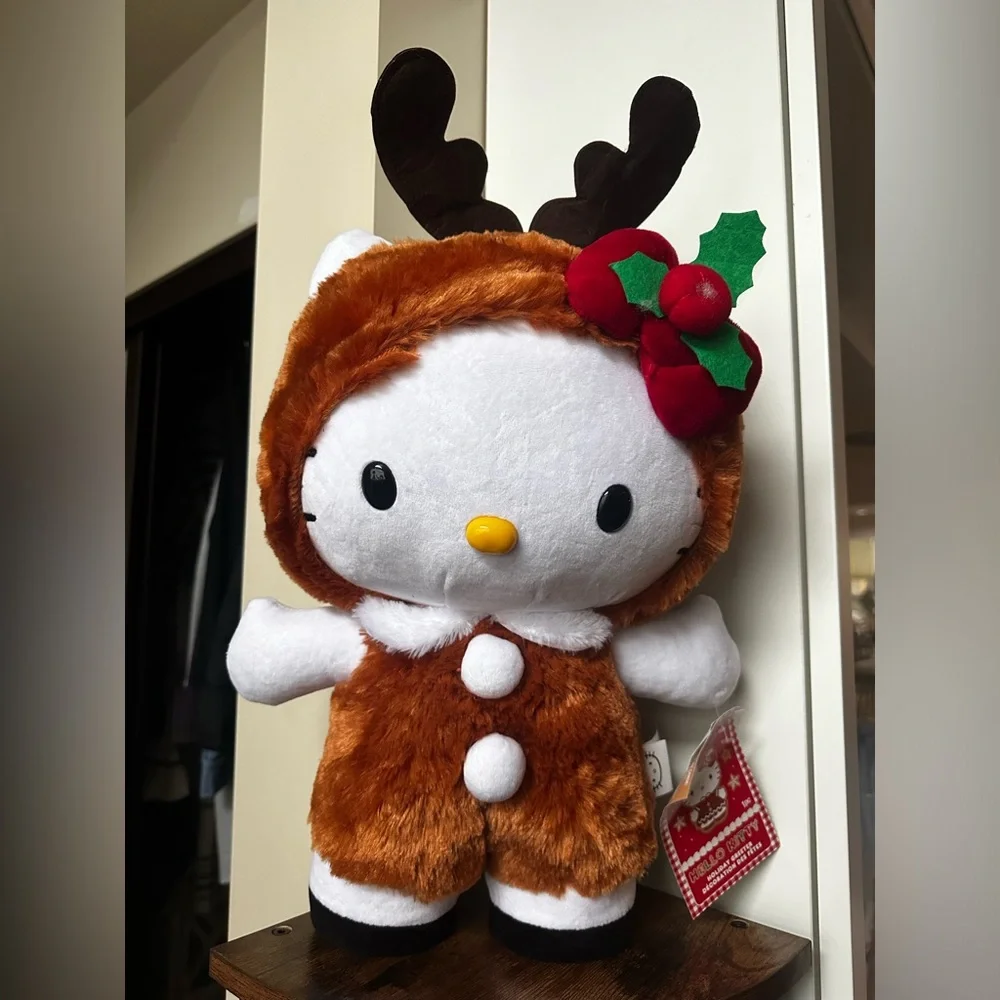 Hello Kitty Christmas Reindeer Greeter - Picture 6 of 7
